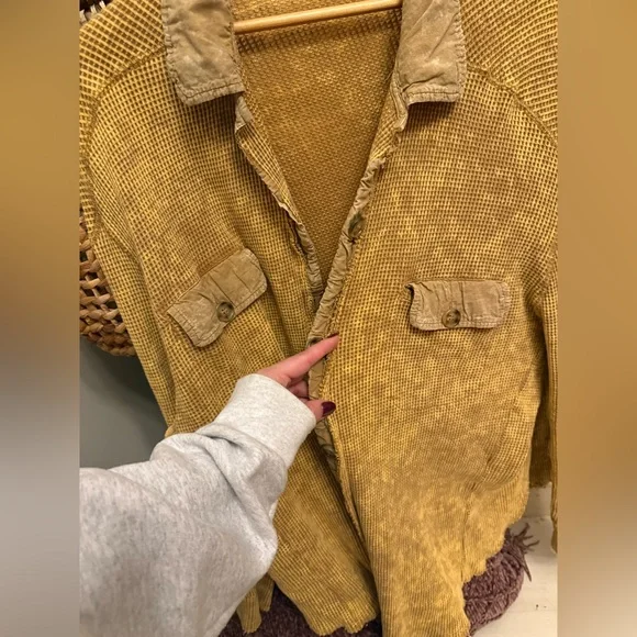 Waffle knit shacket - Picture 3 of 5